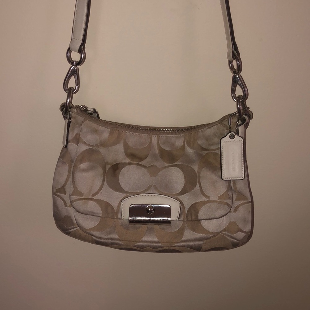 authentic cream Coach purse/ VINTAGE Y2K